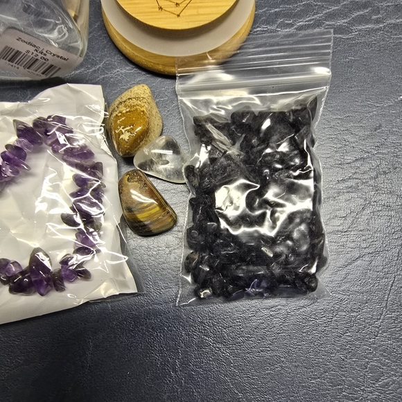 Capricorn Crystal Zodiac Jar Kit - Picture 4 of 7